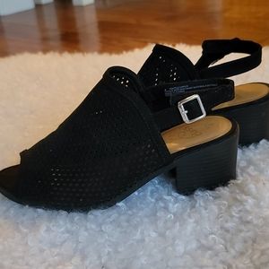 Black sandal